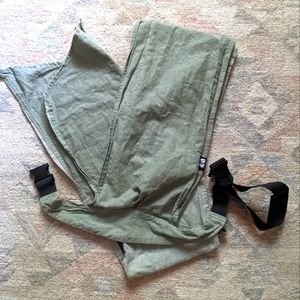 XOXO Buckle Wrap Baby Carrier